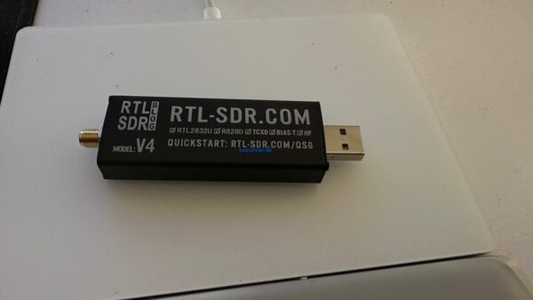 RTL-SDR V4 USB-Stick